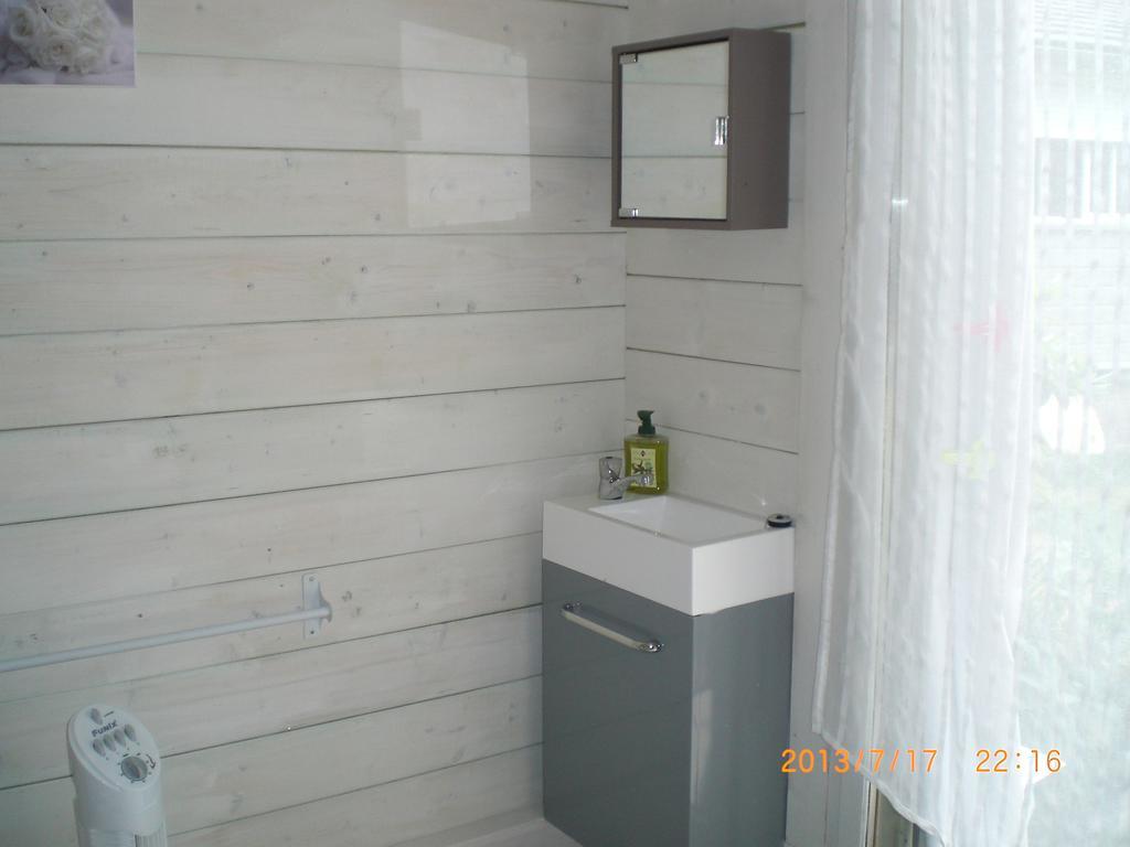 Chambres D'Hotes Le Clos Des Senteurs Malemort Exterior foto