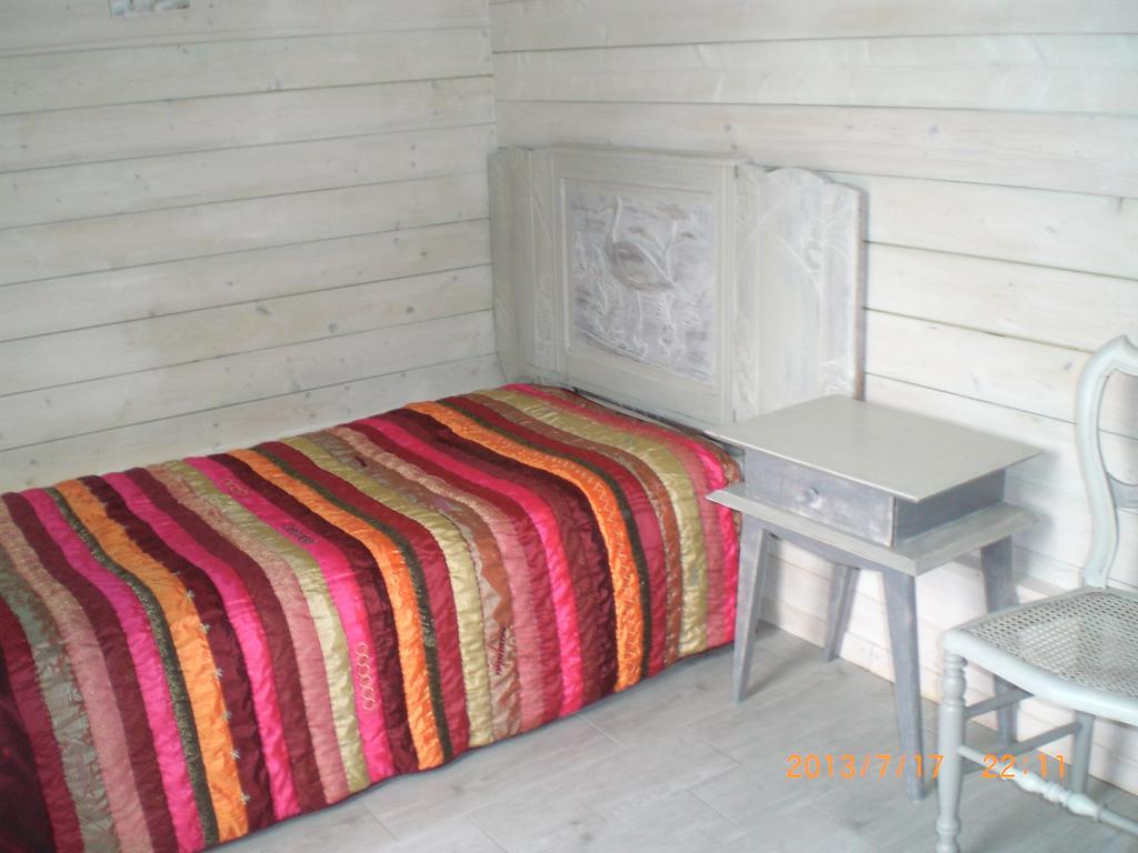 Chambres D'Hotes Le Clos Des Senteurs Malemort Exterior foto