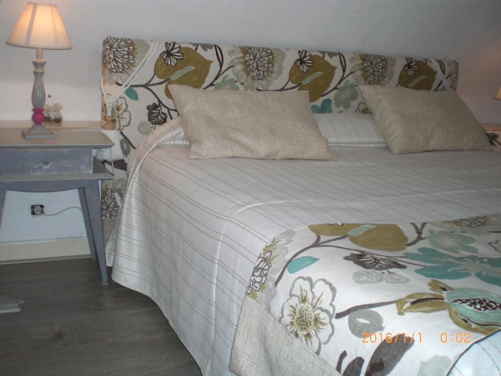 Chambres D'Hotes Le Clos Des Senteurs Malemort Exterior foto